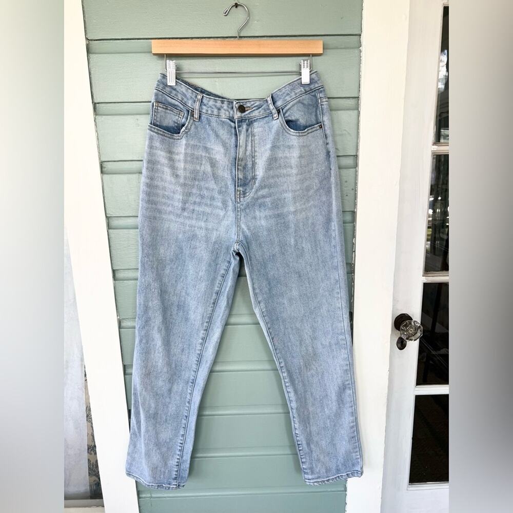 Pacsun mom jeans light wash high rise straight leg jeans size 30